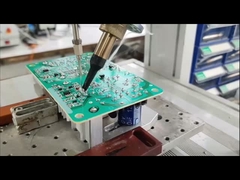 Máquina de soldadura de PCB con doble cabeza 5 Ejes de escritorio Estación de soldadura de hierro robótico con visión